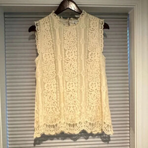 Sundance sleeveless cream lace top button closure at back of neck D-3
